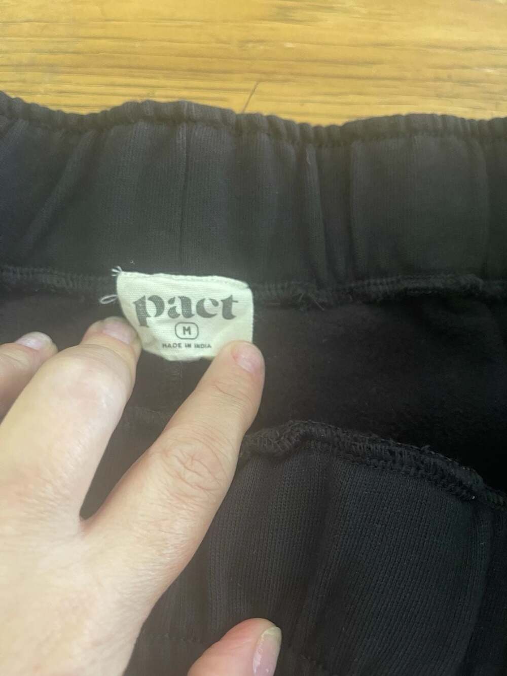 PACT Airplane Jogger Black M 100% Organic Cotton Lounge Travel Athleisure - Picture 3 of 9